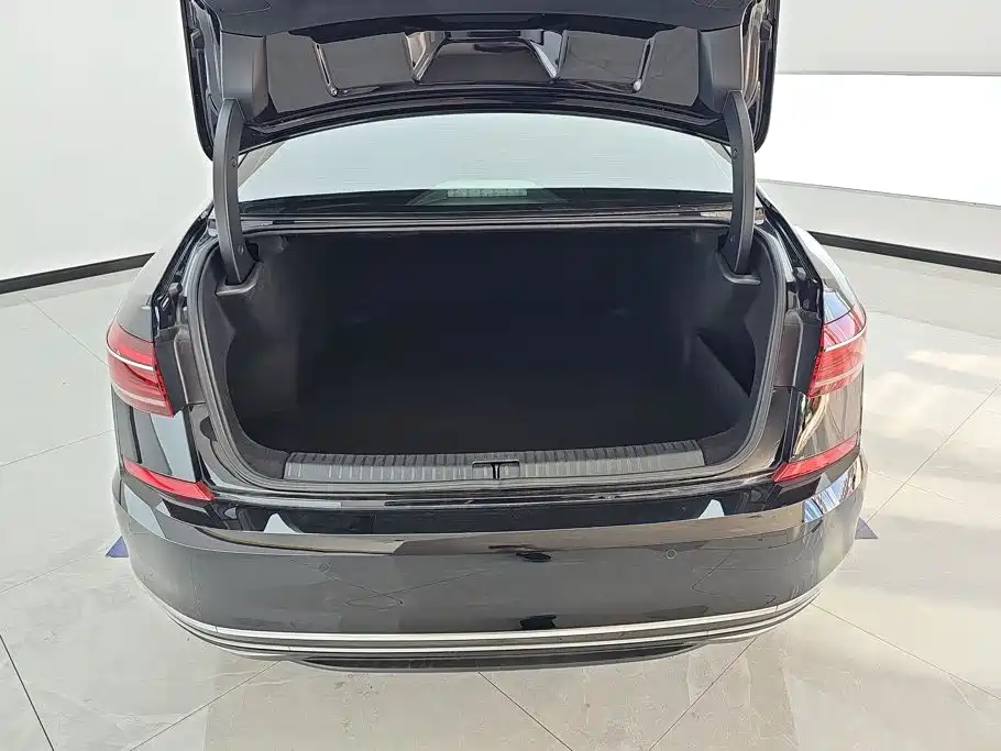 Volkswagen Passat — фото 4