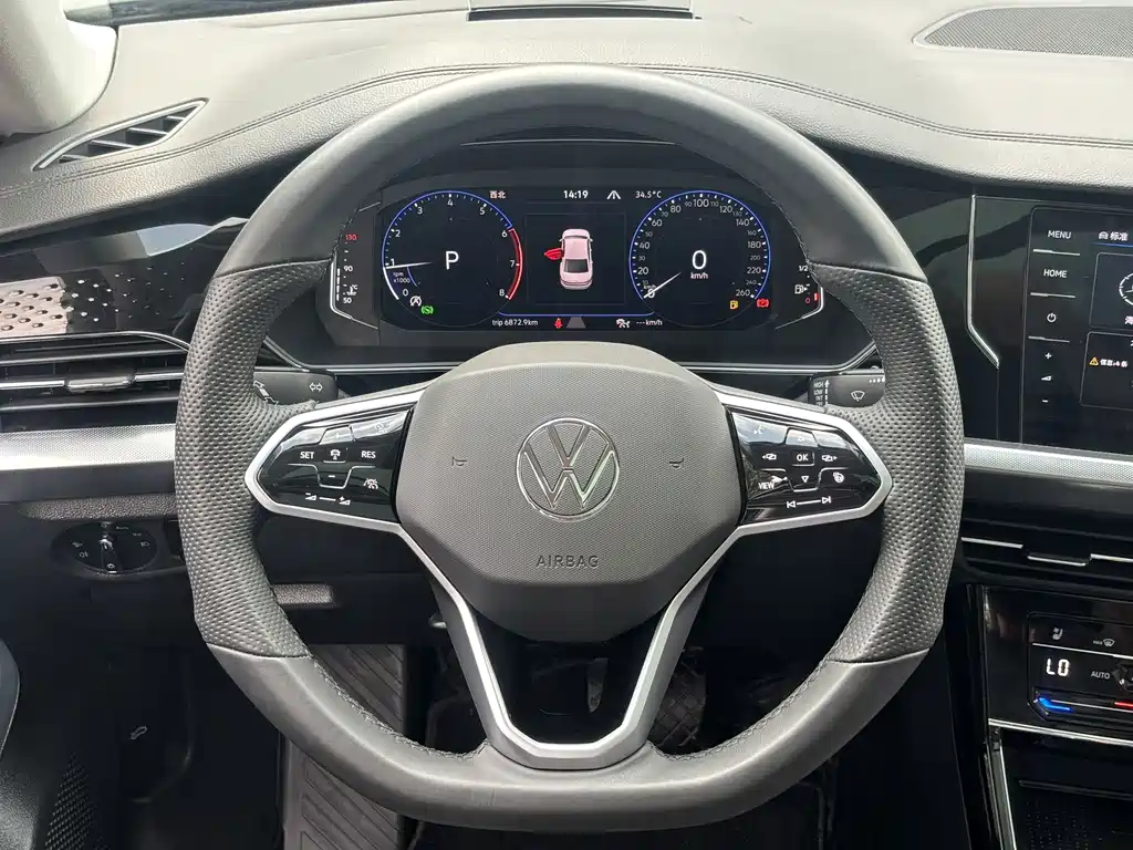 Volkswagen Passat — фото 15