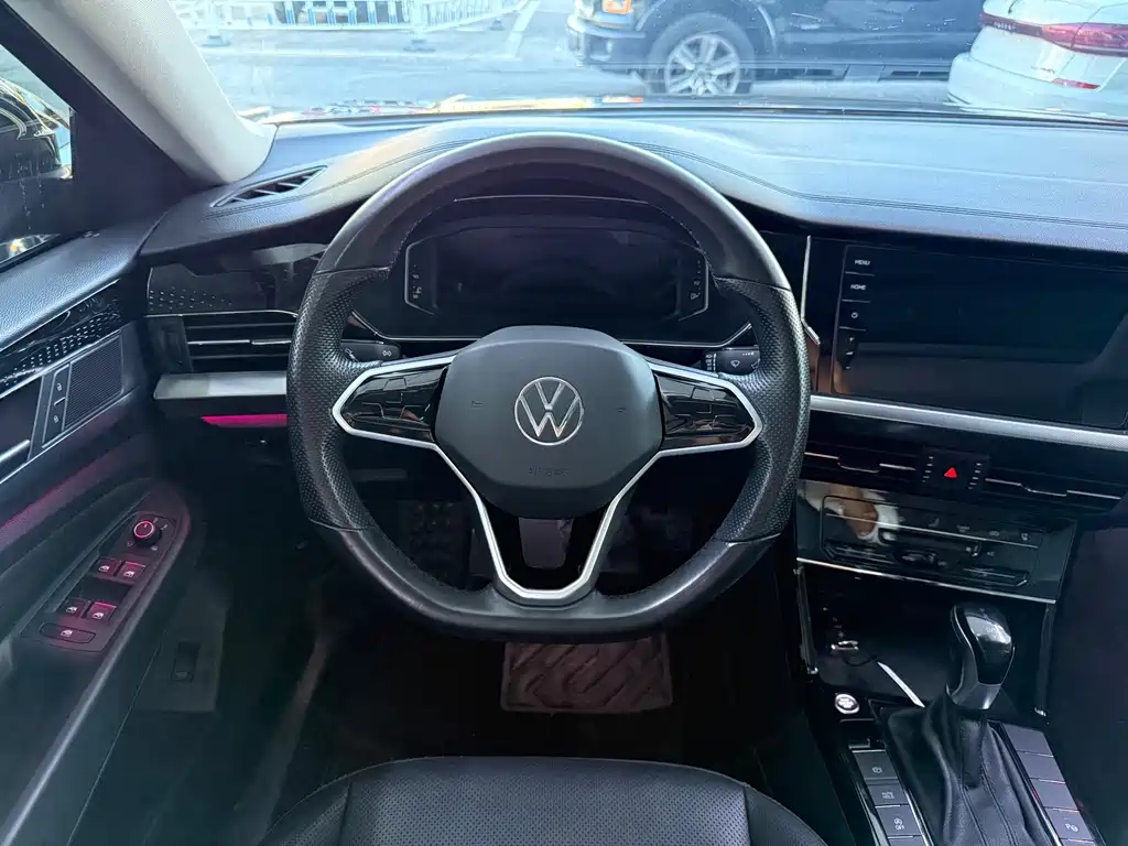 Volkswagen Passat — фото 8