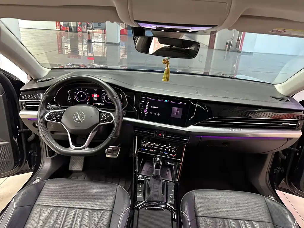 Volkswagen Passat — фото 7