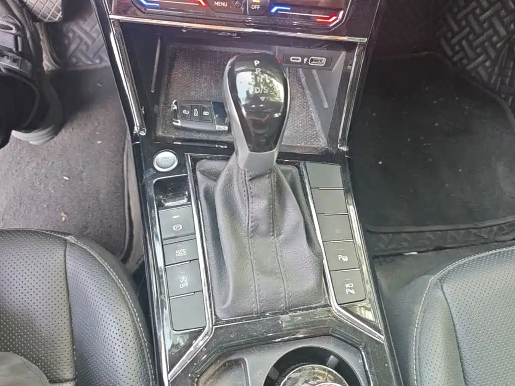 Volkswagen Passat — фото 14