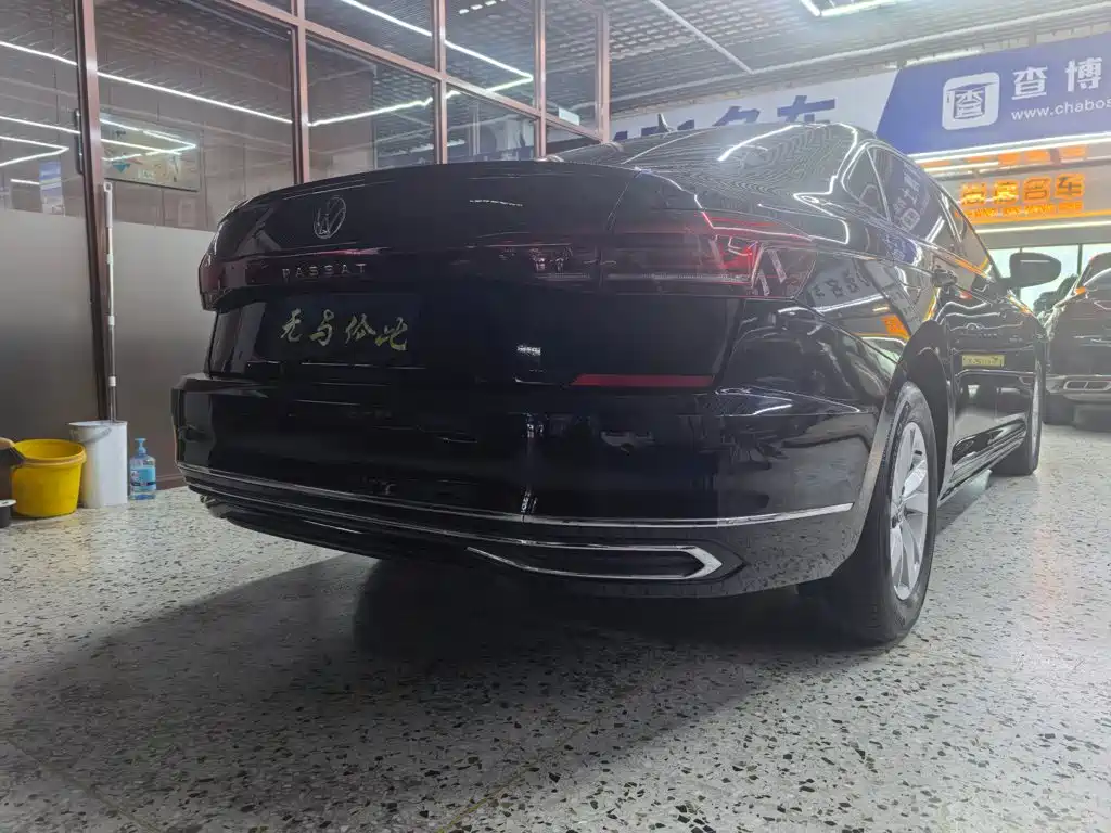 Volkswagen Passat — фото 6