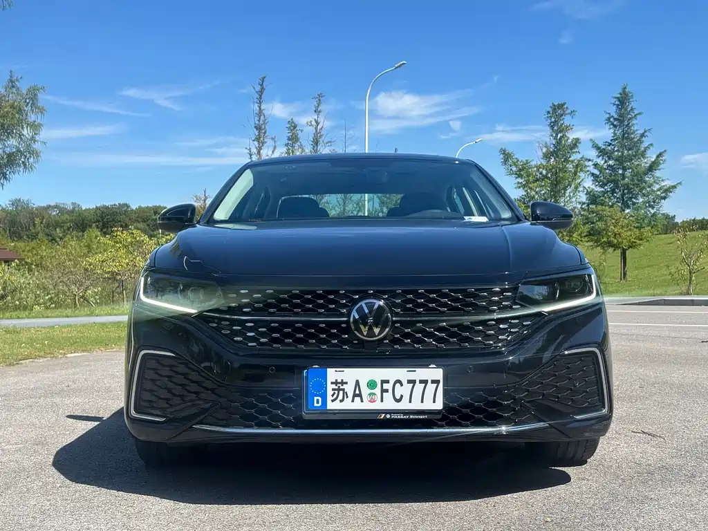 Volkswagen Passat — фото 2