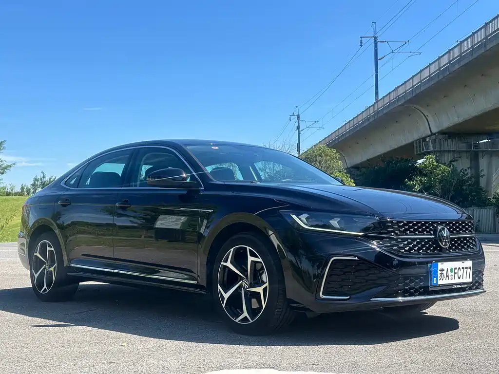 Volkswagen Passat — фото 3