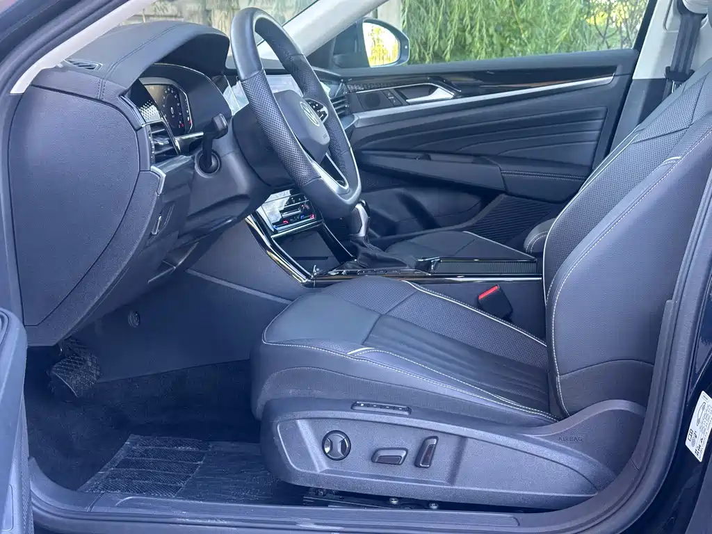 Volkswagen Passat — фото 4