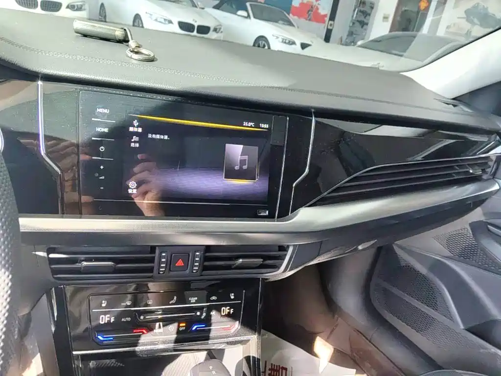 Volkswagen Passat — фото 13
