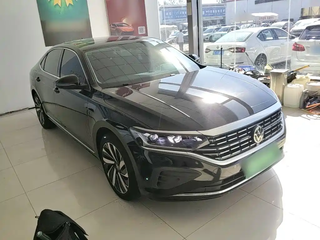 Volkswagen Passat — фото 4