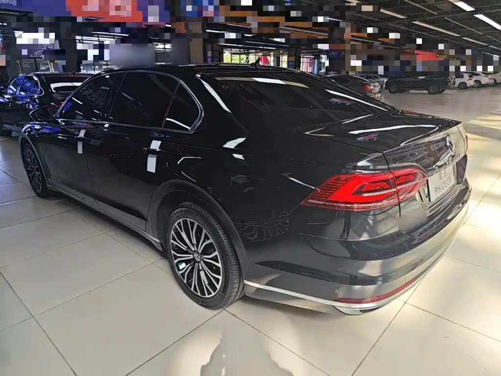 Volkswagen Phideon — фото 5