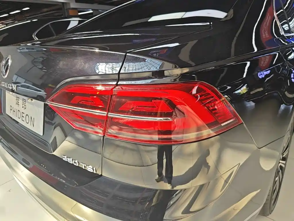 Volkswagen Phideon — фото 8
