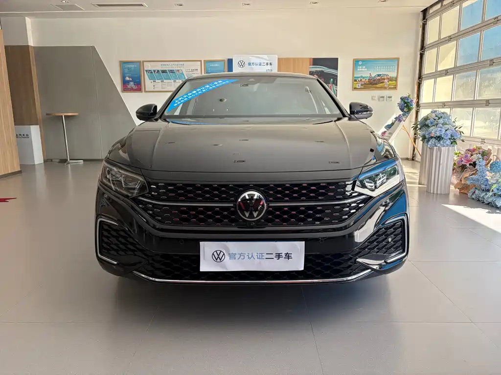 Volkswagen Passat — фото 2