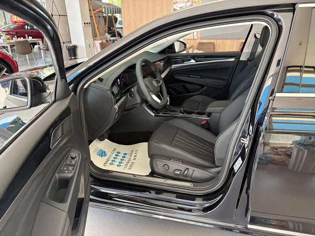 Volkswagen Passat — фото 6
