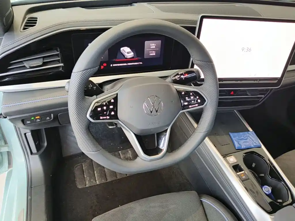 Volkswagen Passat — фото 11