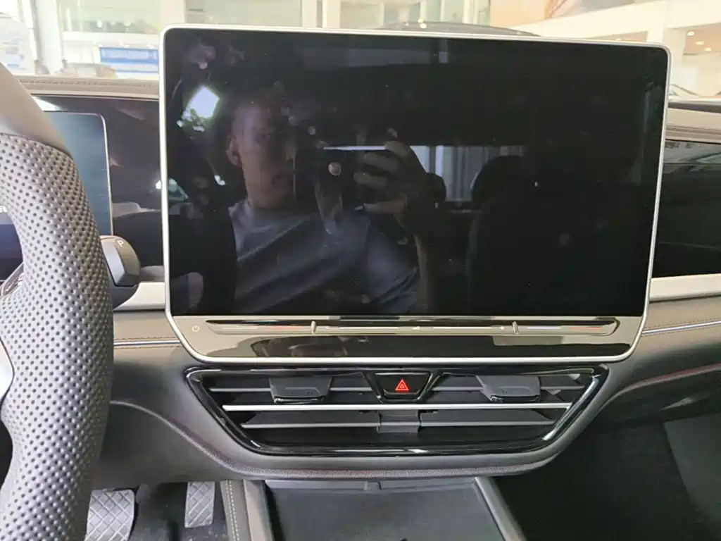 Volkswagen Passat — фото 13