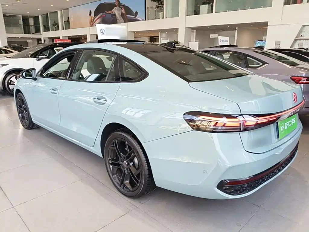 Volkswagen Passat — фото 5