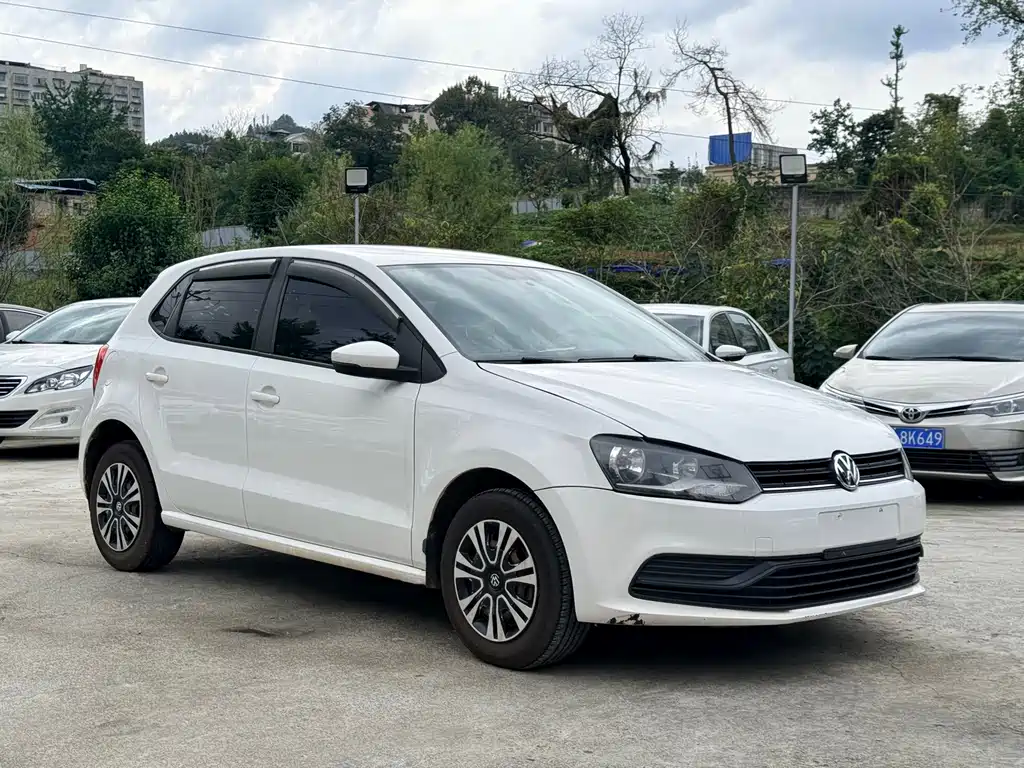 Volkswagen Polo — фото 3