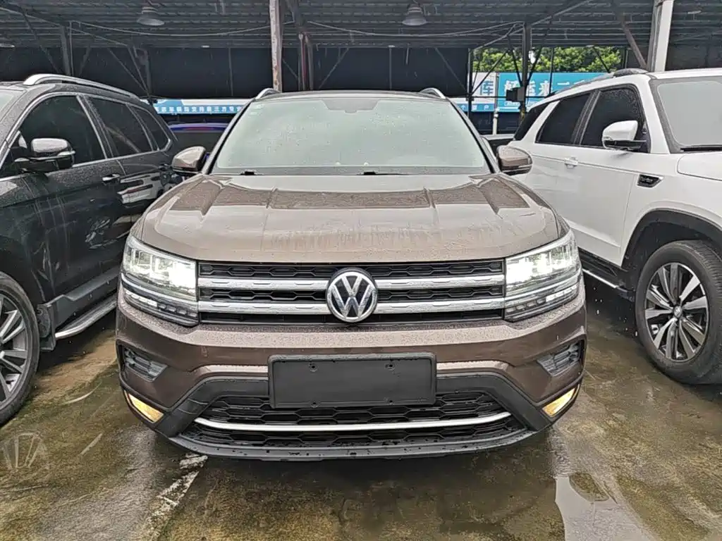 Volkswagen Tharu — фото 3