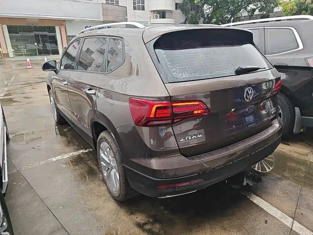 Volkswagen Tharu — фото 5