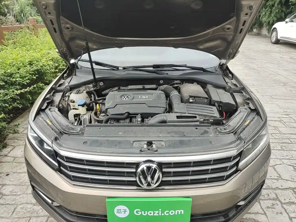 Volkswagen Passat — фото 20