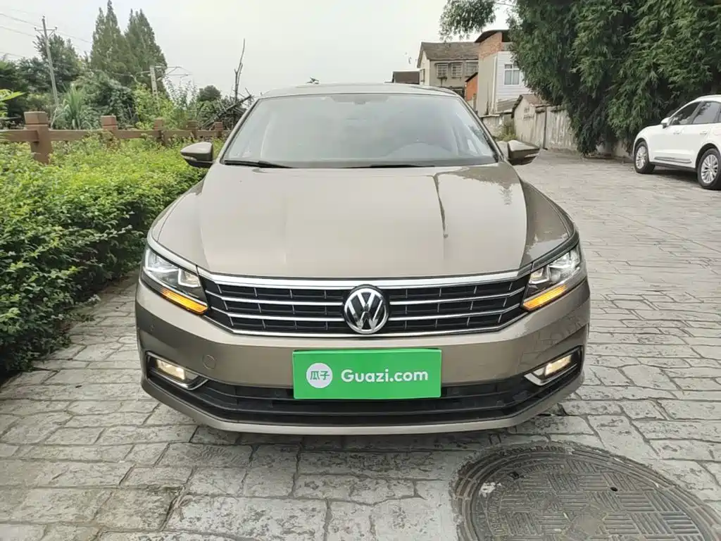 Volkswagen Passat — фото 3