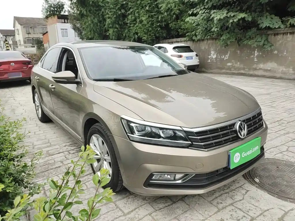 Volkswagen Passat — фото 4