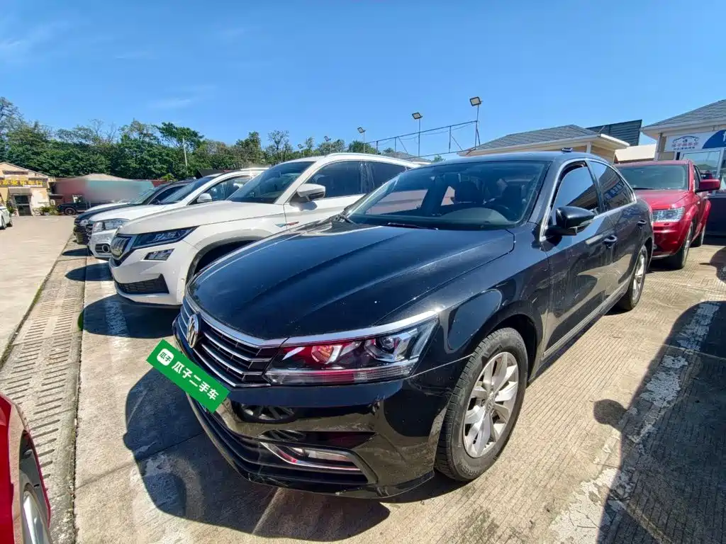 Volkswagen Passat — фото 2
