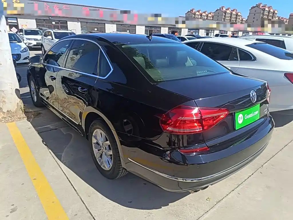 Volkswagen Passat — фото 5