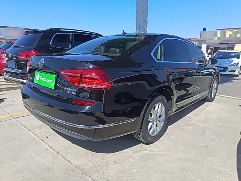 Volkswagen Passat — фото 7