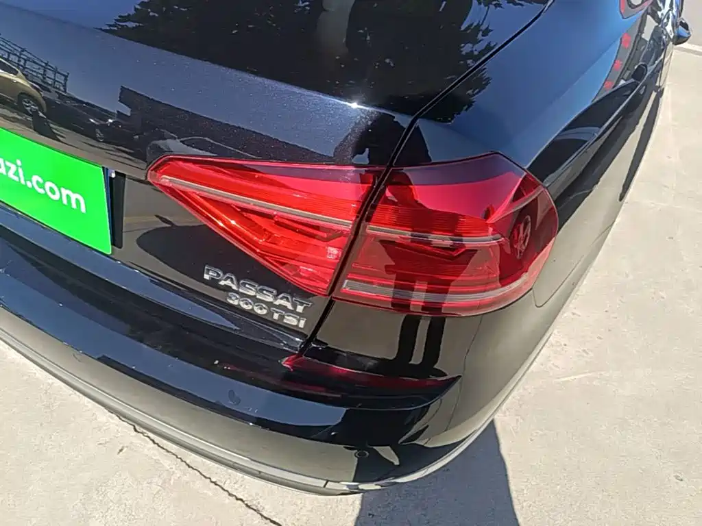 Volkswagen Passat — фото 8