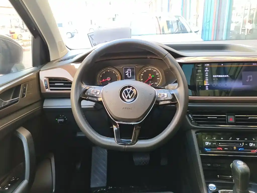 Volkswagen Tharu — фото 11