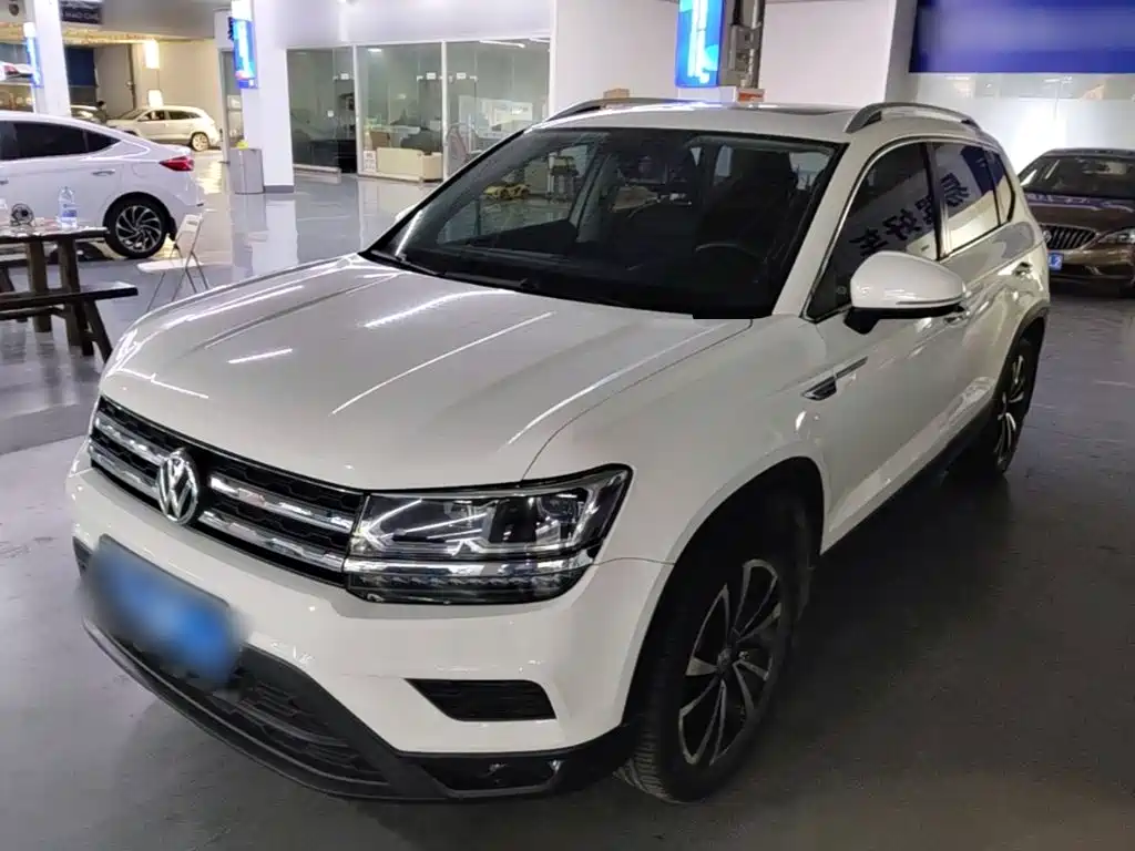 Volkswagen Tharu — фото 2