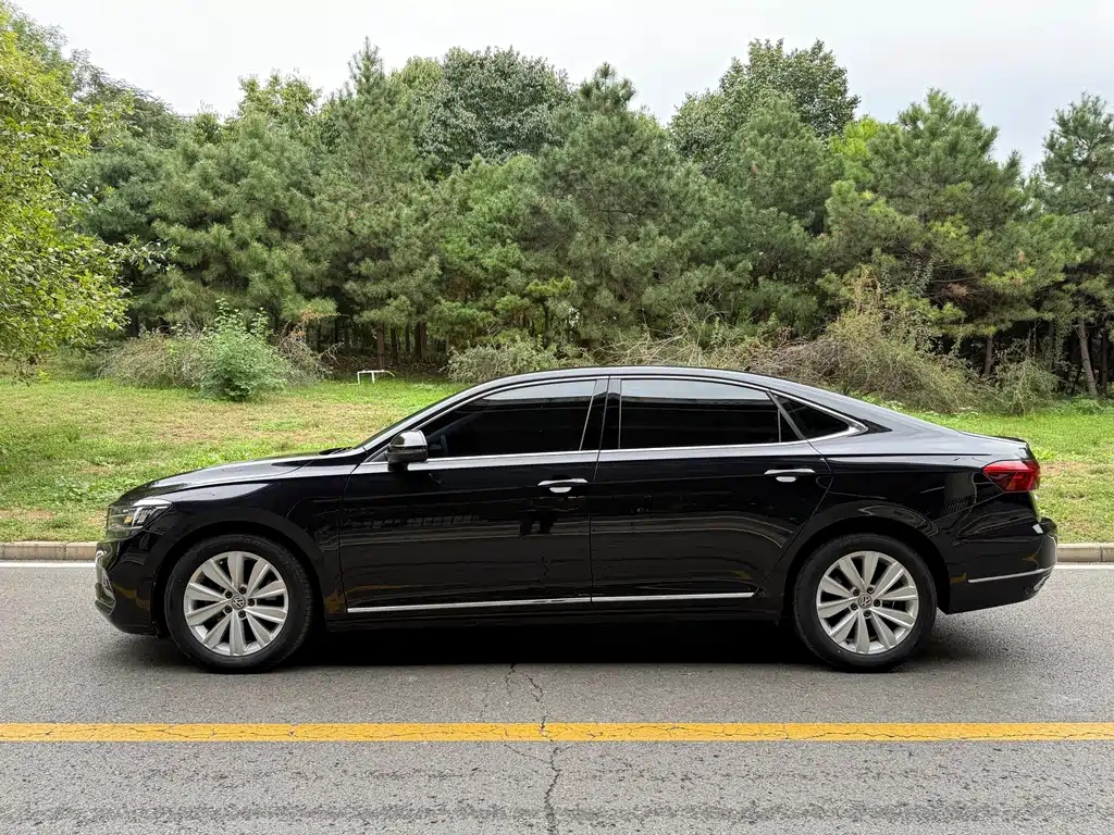 Volkswagen Passat — фото 3
