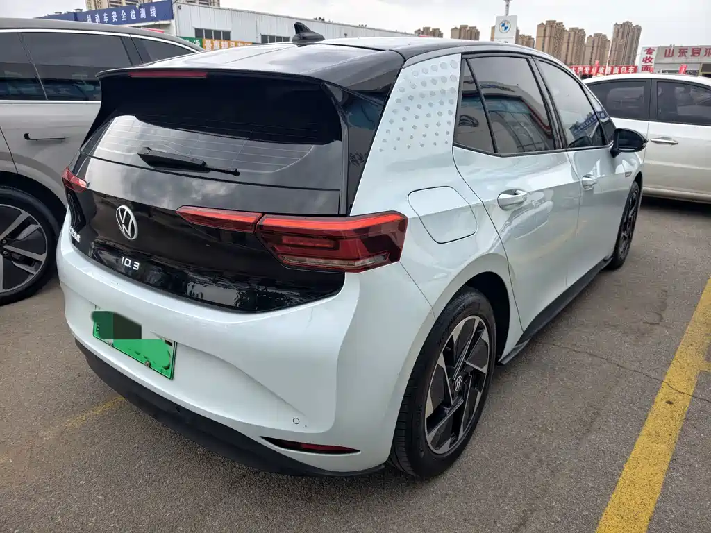 Volkswagen ID.3 — фото 3