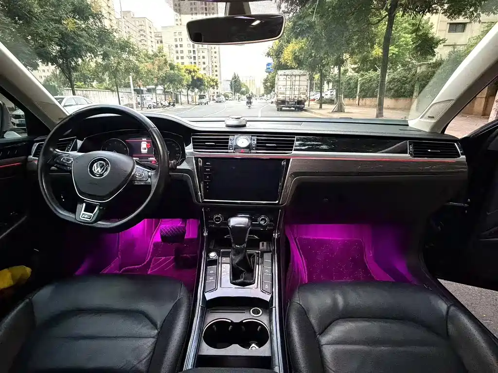 Volkswagen Phideon — фото 4