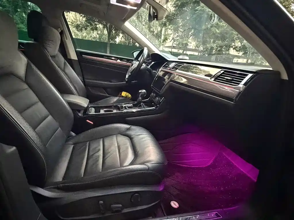 Volkswagen Phideon — фото 6