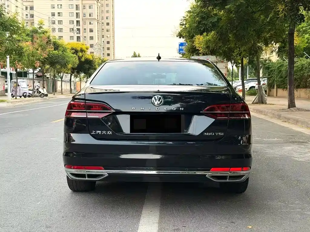 Volkswagen Phideon — фото 8