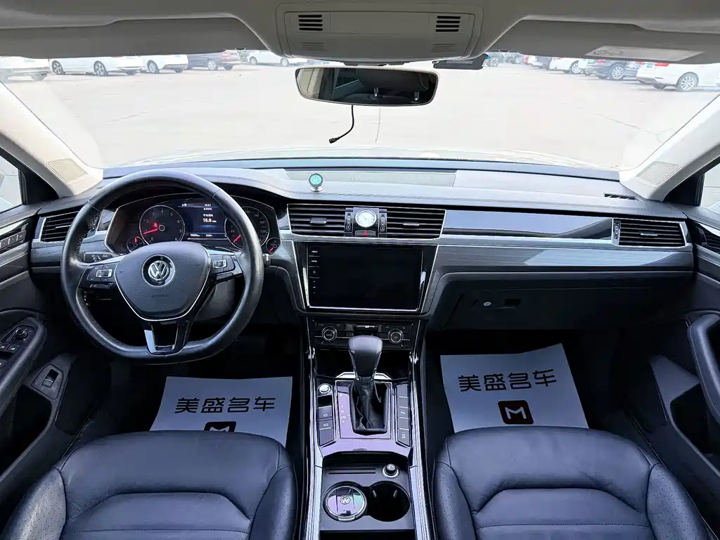 Volkswagen Phideon — фото 5