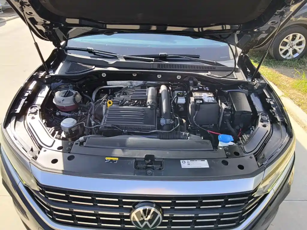 Volkswagen Passat — фото 20