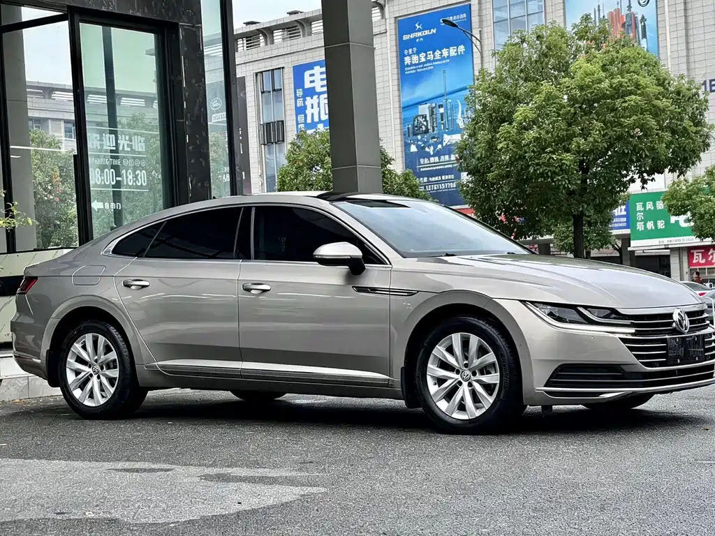 Volkswagen CC — фото 3