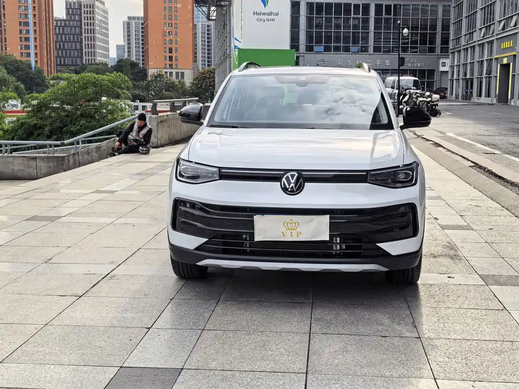 Volkswagen Tharu — фото 2