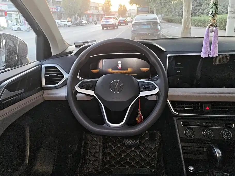 Volkswagen Tharu — фото 15