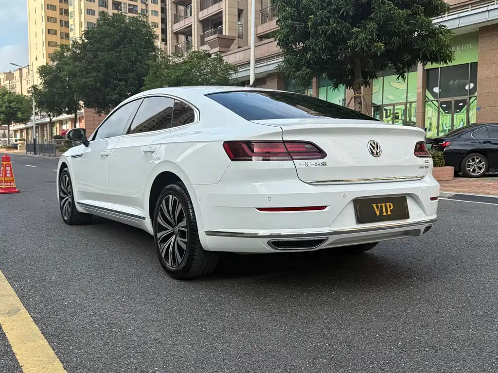 Volkswagen CC — фото 4