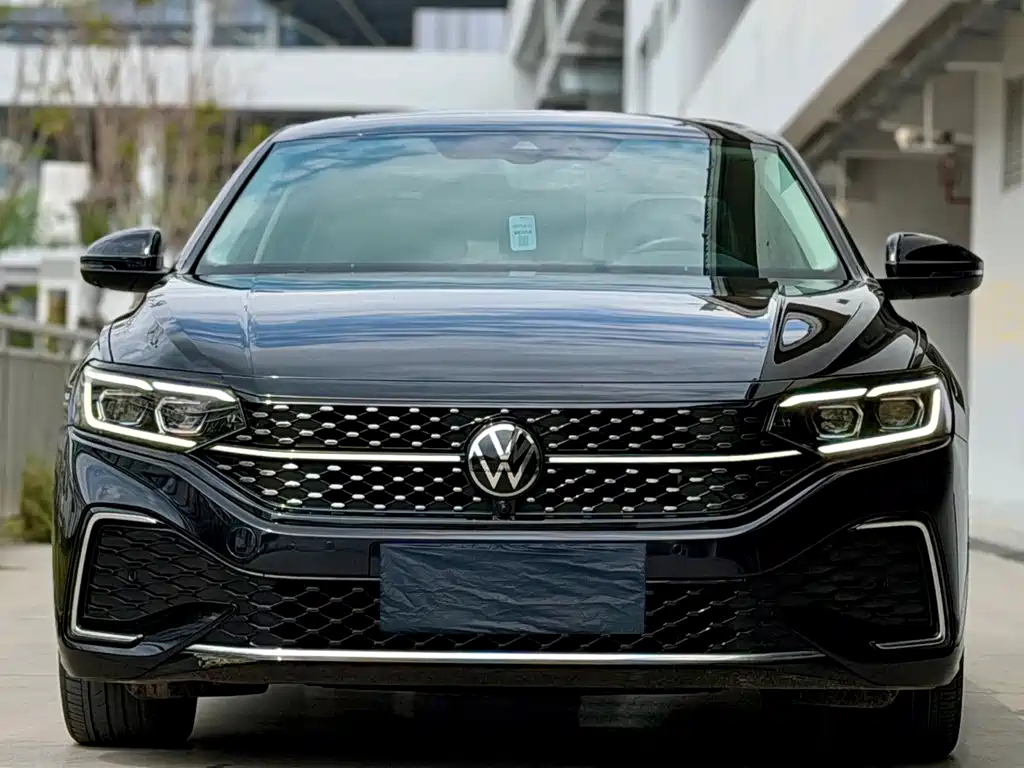 Volkswagen Passat — фото 2
