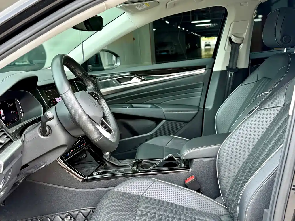 Volkswagen Passat — фото 7