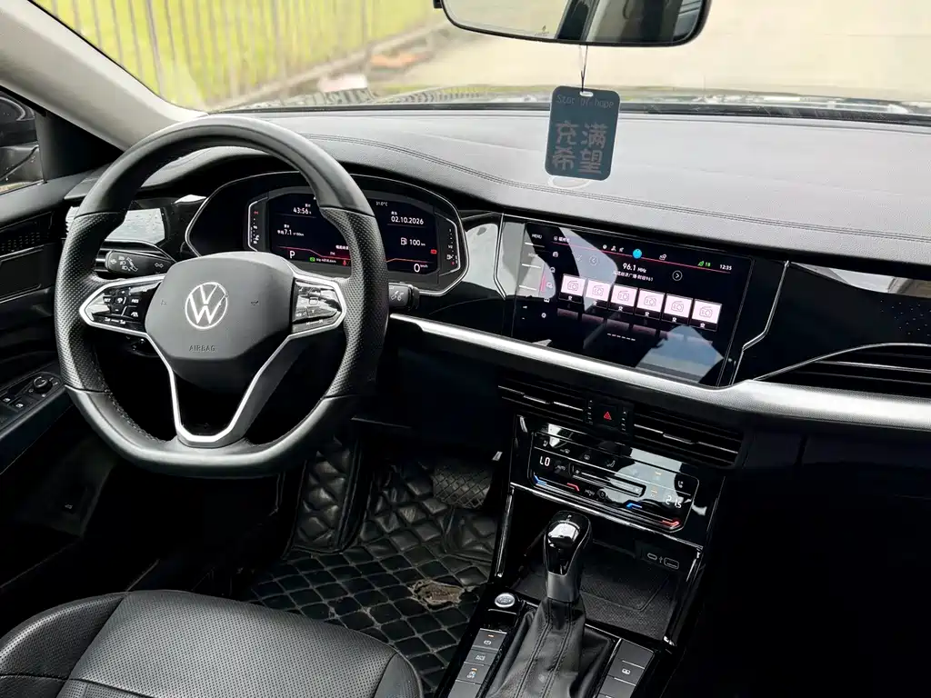 Volkswagen Passat — фото 10