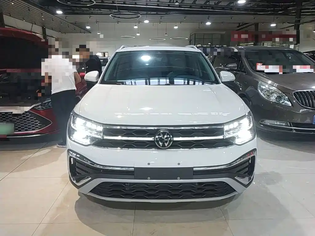 Volkswagen Tharu — фото 3