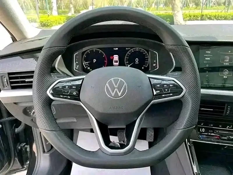 Volkswagen Passat — фото 4
