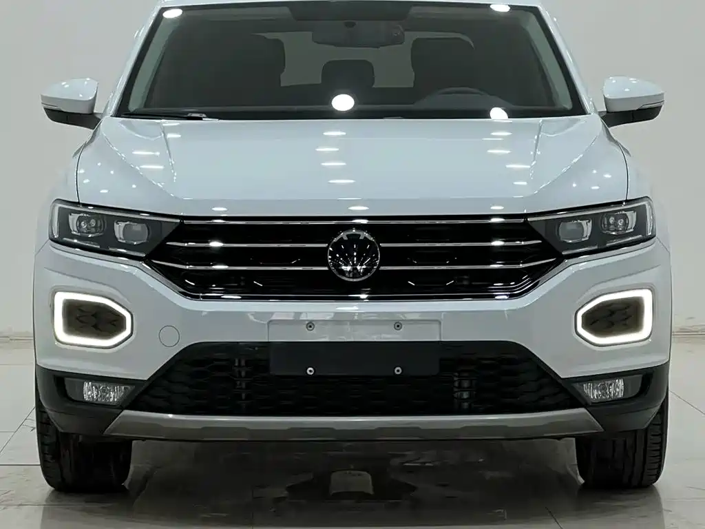 Volkswagen T-Roc — фото 2