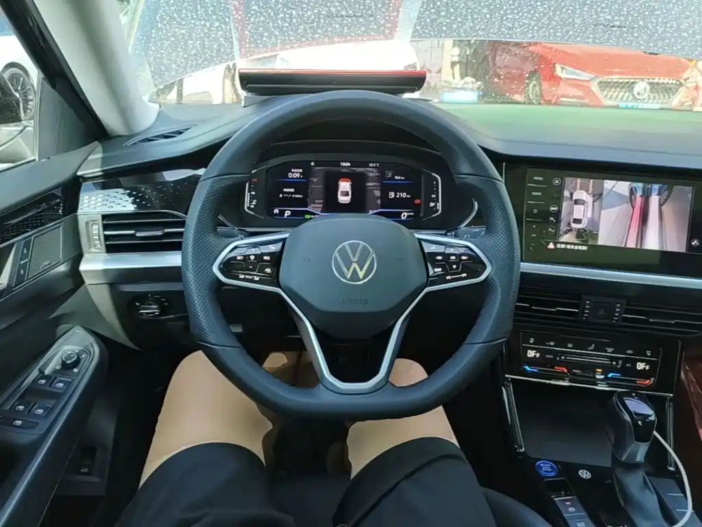 Volkswagen Passat — фото 11