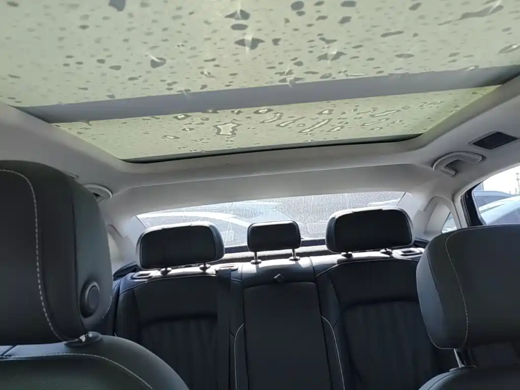 Volkswagen Passat — фото 18