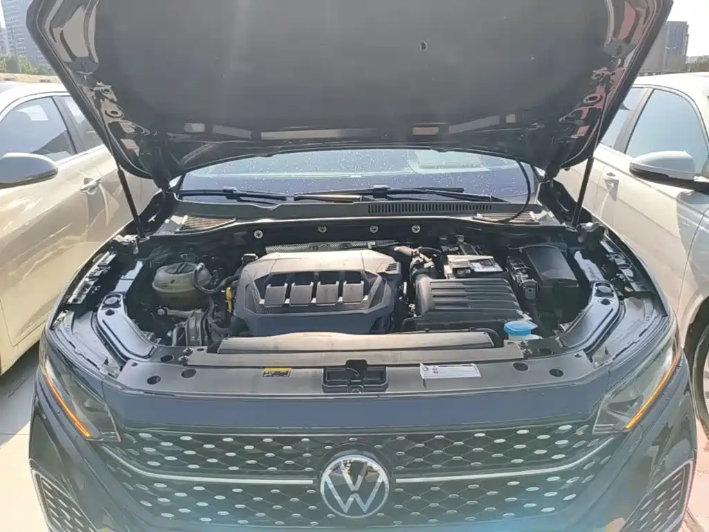 Volkswagen Passat — фото 20